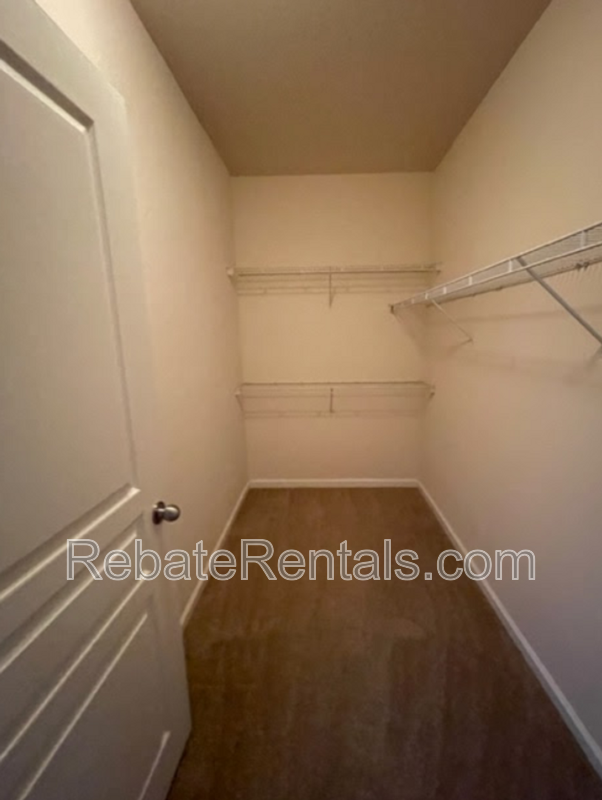 8290 Gate Pkwy W #142 - Photo 6 of 23
