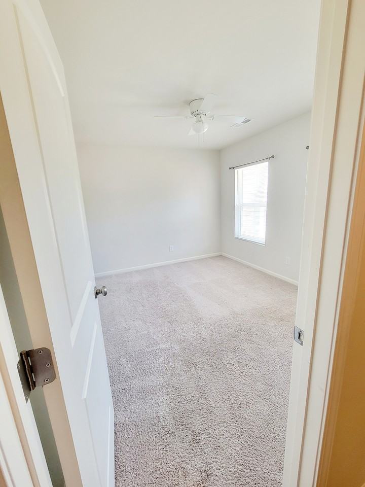 1315 Winter Sweet Ct - Photo 3 of 50