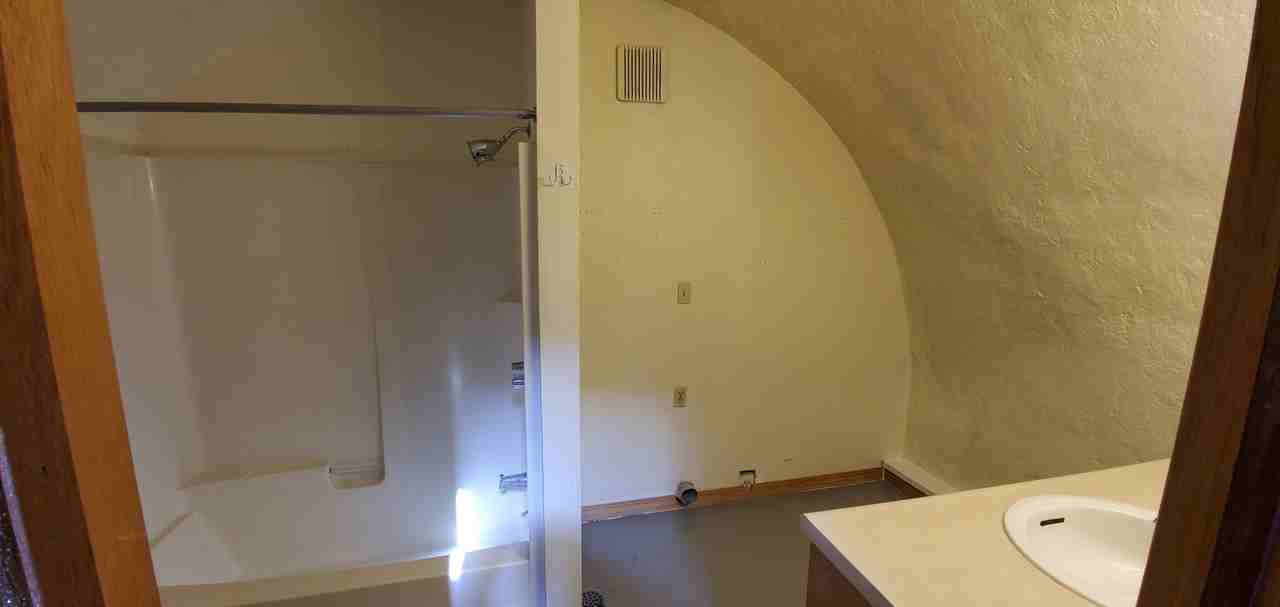 601 Clay St #601 - Photo 3 of 4