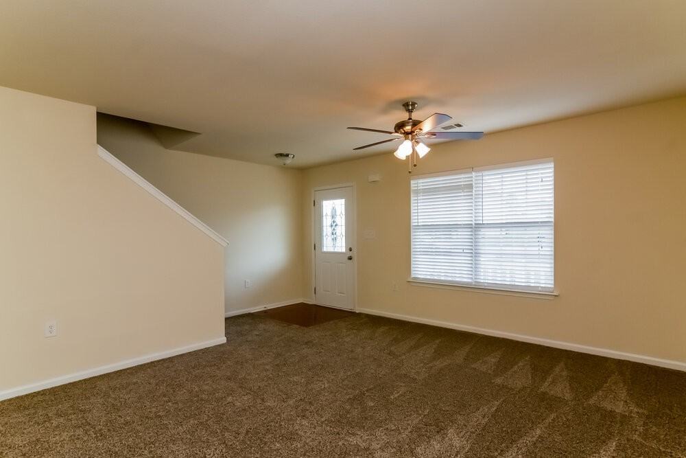 14130 Waterlyn Dr - Photo 2 of 13