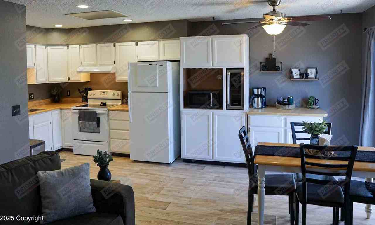 213 Westhills Loop - Photo 3 of 12