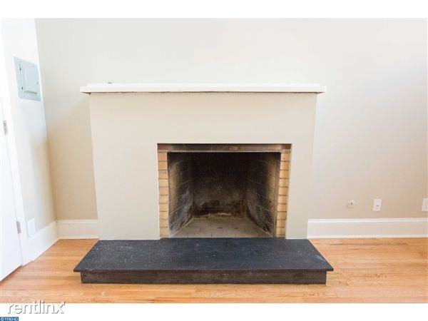 723 Spruce St - Photo 2 of 21