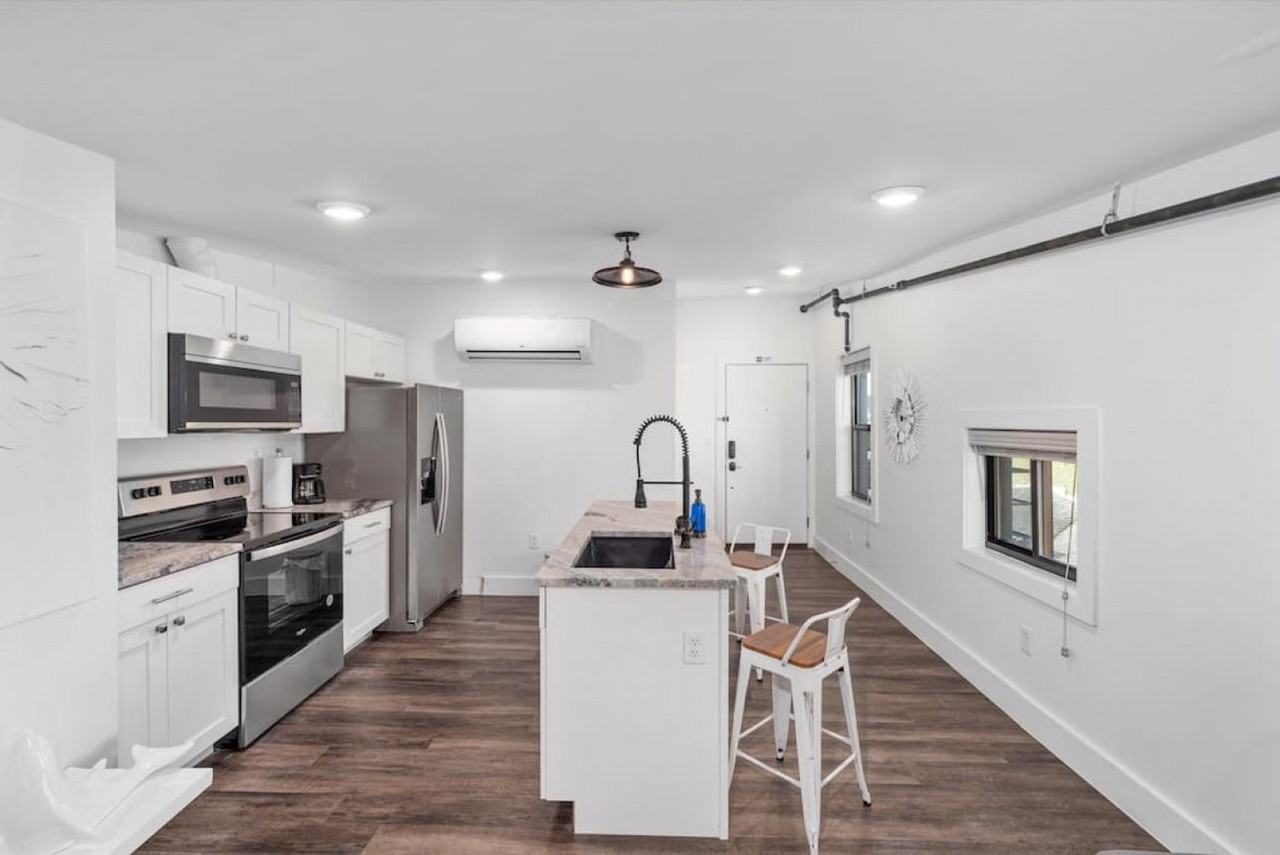 18 West Elder Street #1056100P - Photo 7 of 9