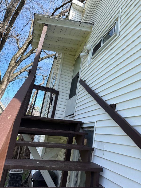 502 Wright Ave - Photo 2 of 7