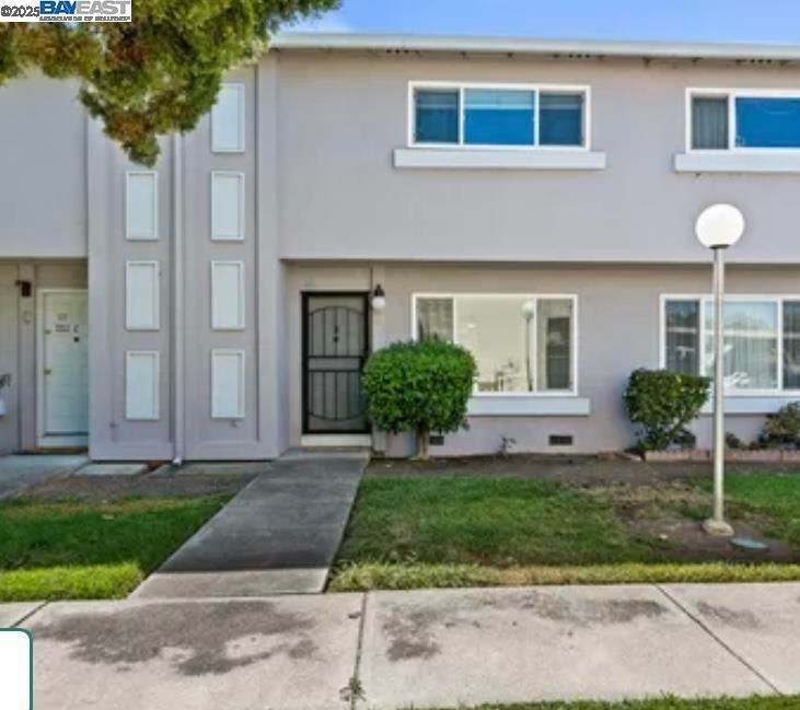 1900 Lynwood Dr ##D - Photo 2 of 18