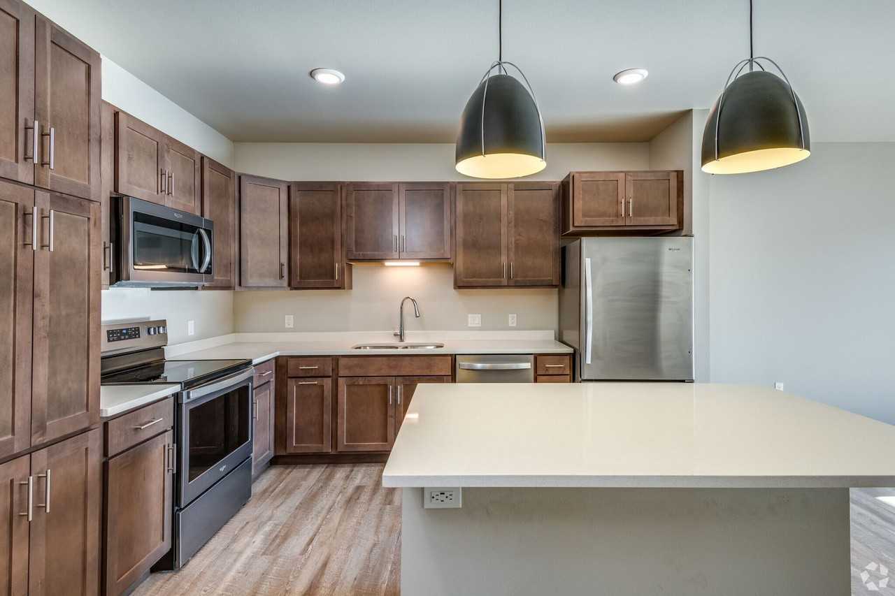 ELEMENT Apartments III - 798 - Photo 7 of 12