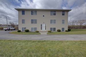 featured image of 715 Hillside Dr