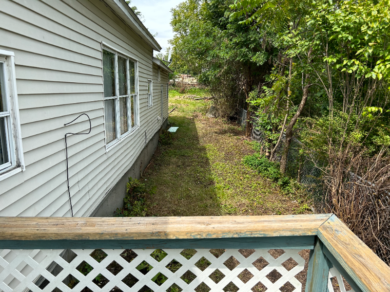 427 Brook St #REAR - Photo 3 of 27