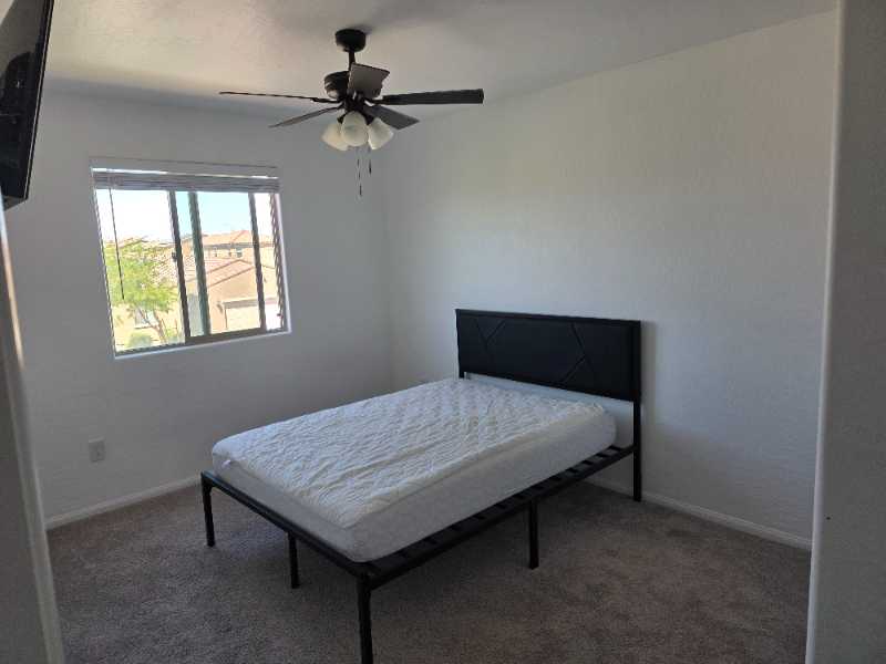 6914 Feather Hill St - Photo 5 of 9