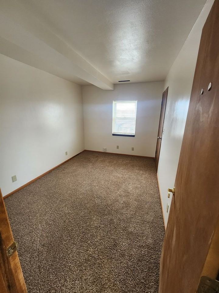 104 Lumber Street - Photo 5 of 16