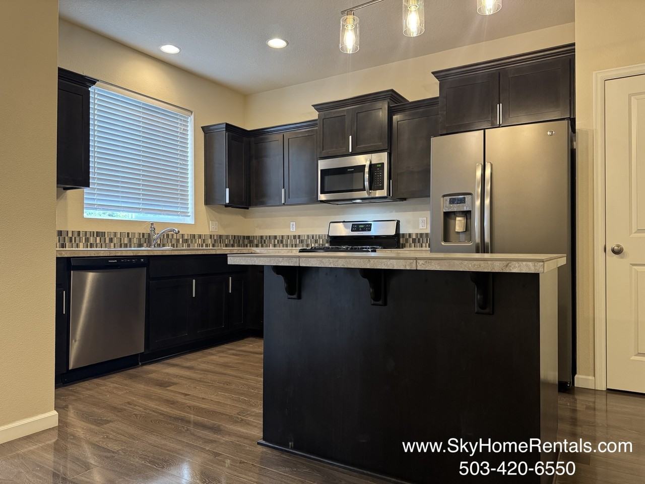 5719 Karen Lynn Loop South - Photo 3 of 23