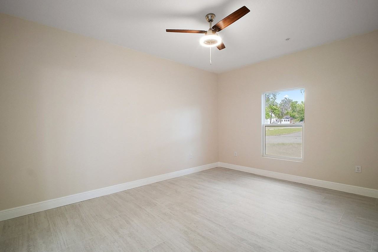 201 N Dewey St #303 - Photo 7 of 50