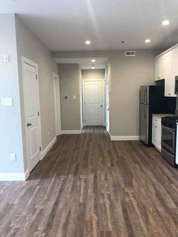 400 York Rd #301 - Photo 3 of 6