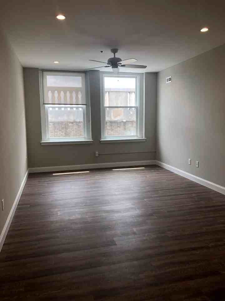 400 York Rd #301 - Photo 4 of 6