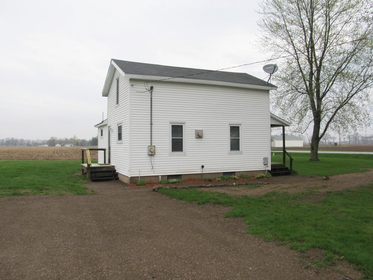 50980 Silver St - Photo 2 of 11