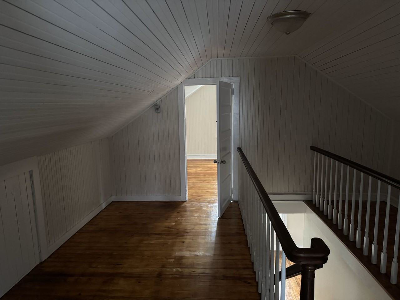 512 E Main St - Photo 2 of 13