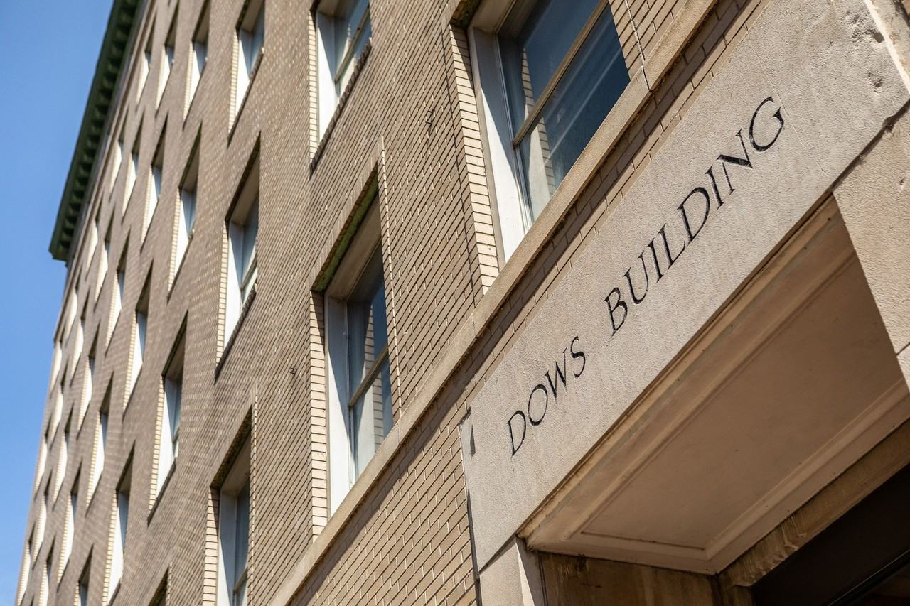 210 2nd Street SE - Photo 4 of 6