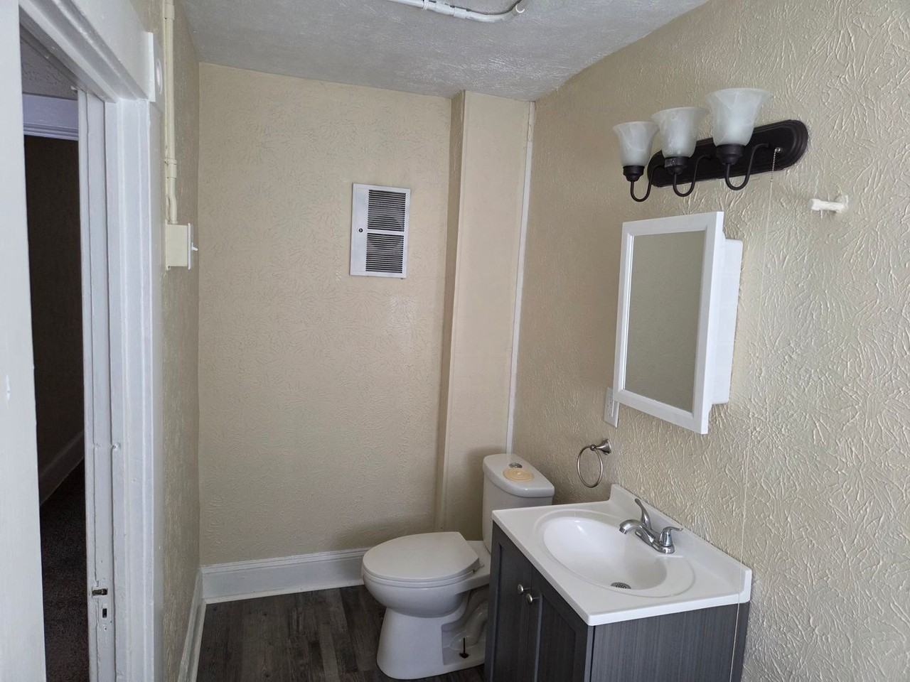 231 Scioto Ave - Photo 2 of 6