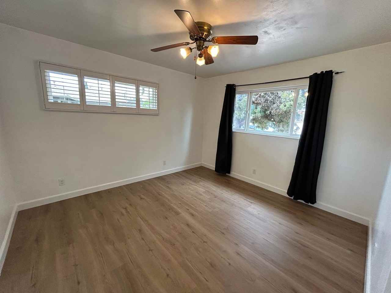 5074 La Dorna St - Photo 5 of 26