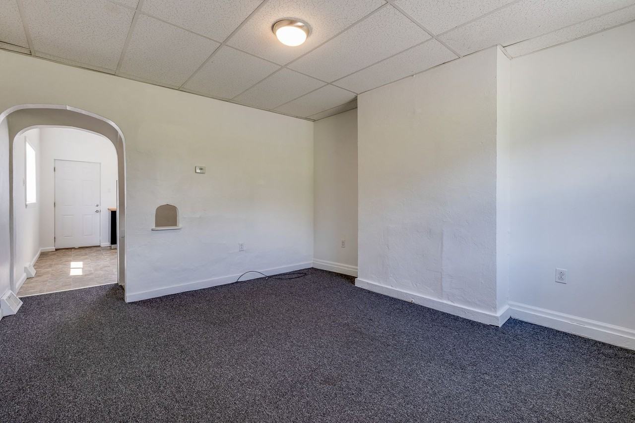 612 Ceres Way - Photo 2 of 25