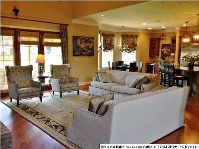 112 Rosebud Dr - Photo 3 of 18
