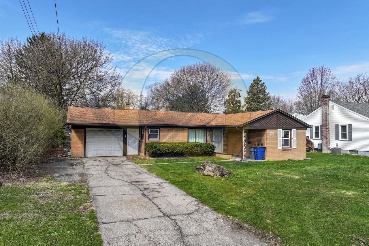 3075 Lanning Dr - Photo 2 of 18