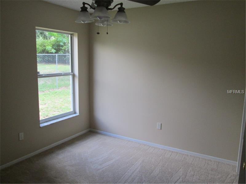 113 W Minneola St - Photo 4 of 8