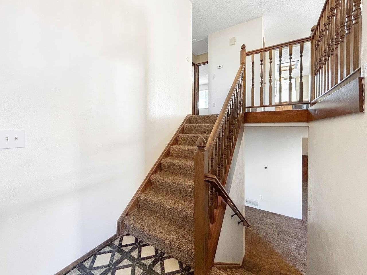 9133 Meade St - Photo 3 of 28