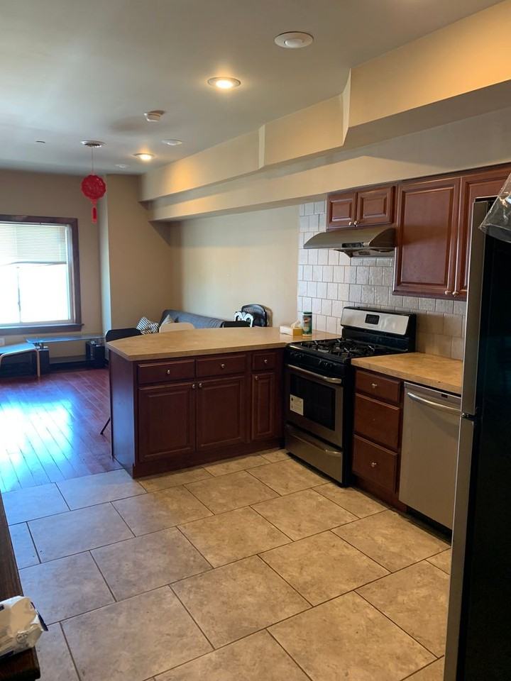 672 N 33rd St - Photo 2 of 13