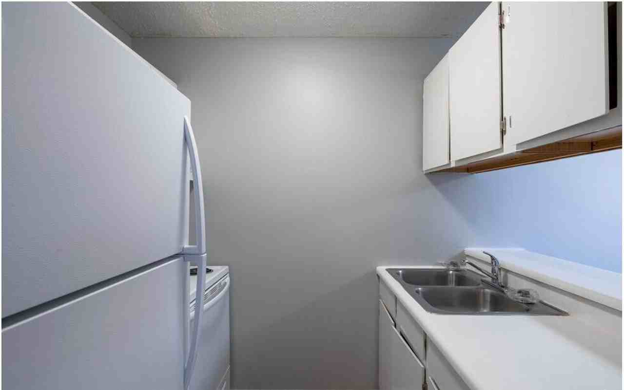 4010 Hunters Ridge Drive - Photo 3 of 4