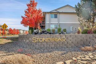 1,2,3-bedroom apartment homes close to everything! - Photo 1 of 1