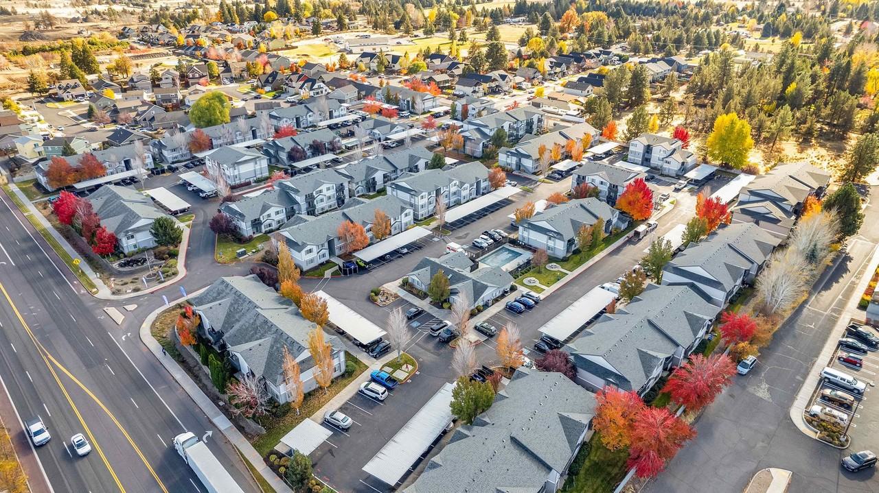 1,2,3-bedroom apartment homes close to everything! - Photo 7 of 26