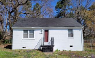 featured image of 2800 Milhorn St