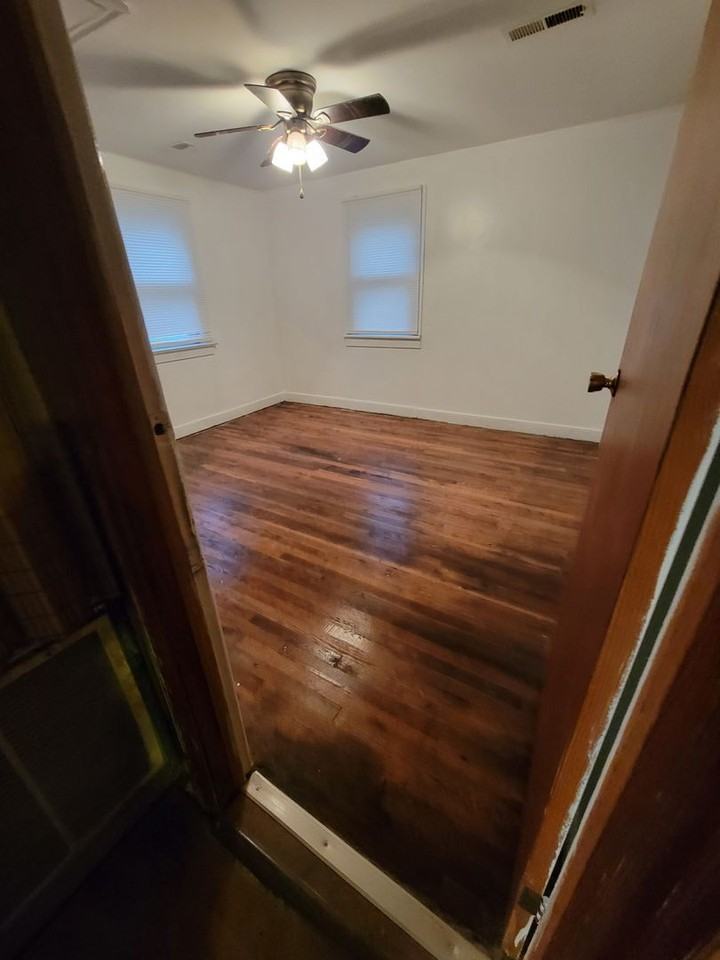 2800 Milhorn St - Photo 6 of 8