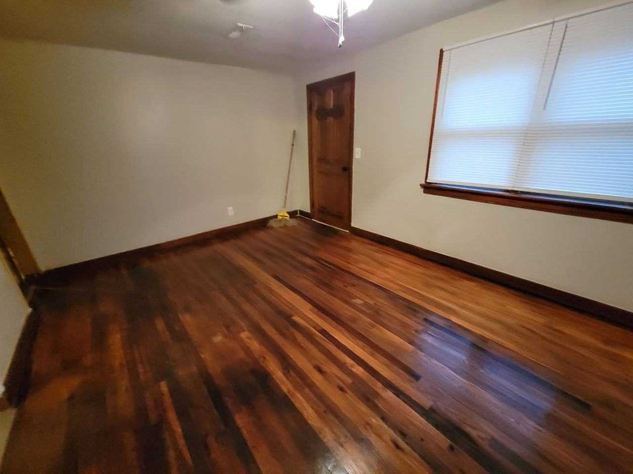 2800 Milhorn St - Photo 7 of 8