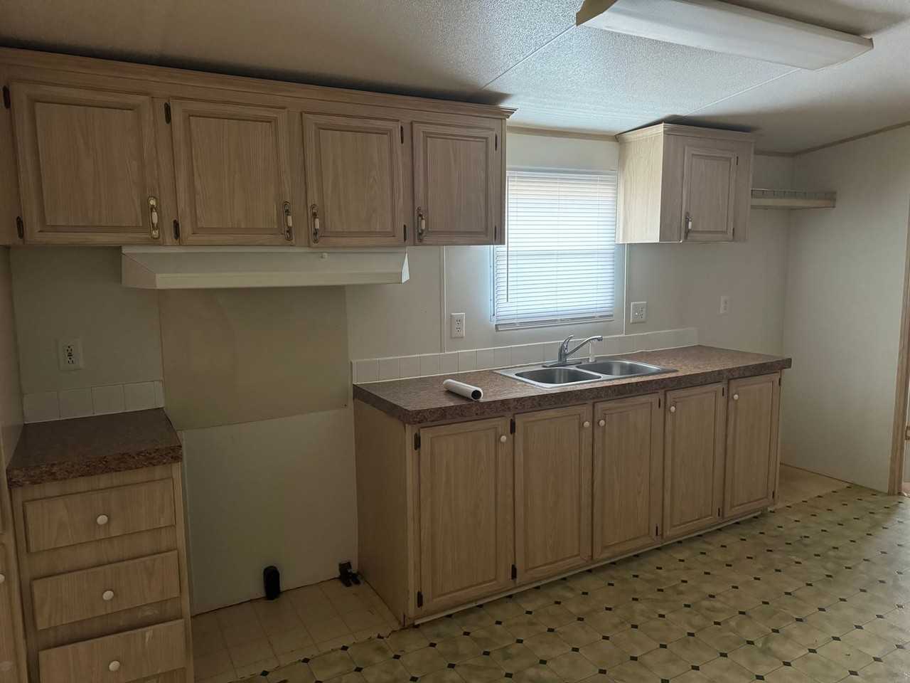 1505 Powell Rd - Photo 3 of 6