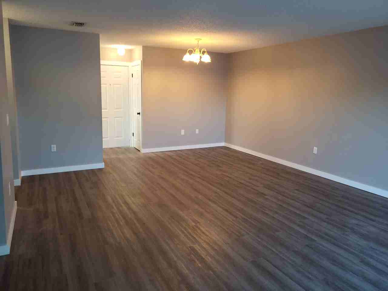 105 Dorchester Sq #NA - Photo 7 of 20