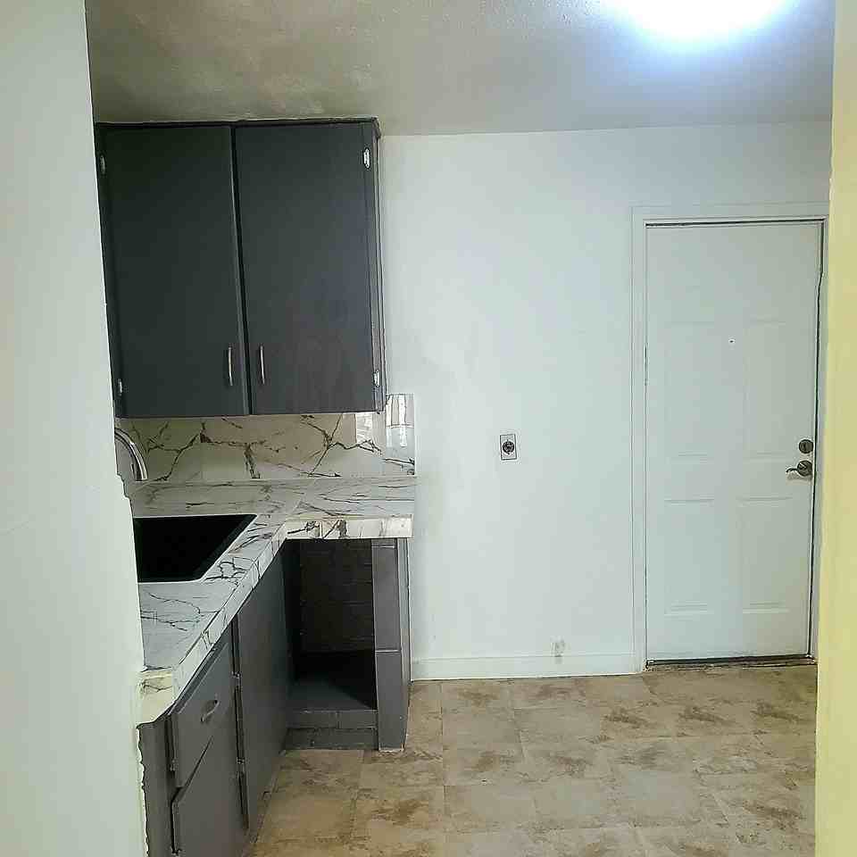 1678 Harvard Ave #NA - Photo 6 of 7