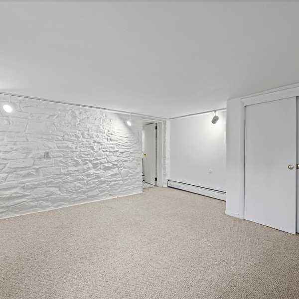 343 Denniston St #10 - Photo 5 of 7