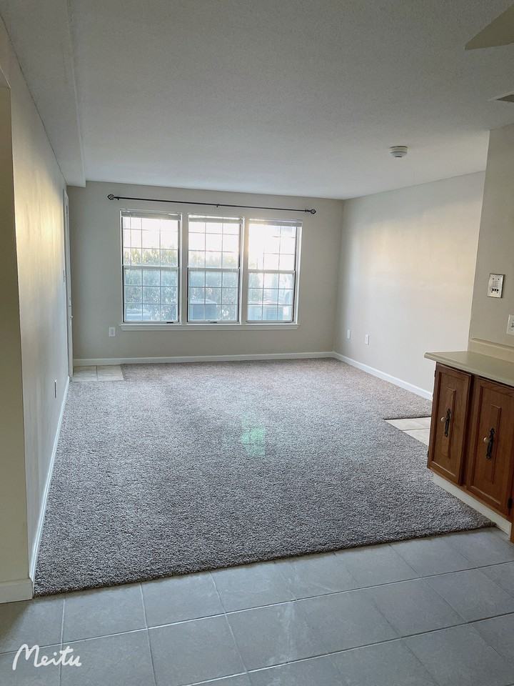 22 Walden Dr #3 - Photo 2 of 14