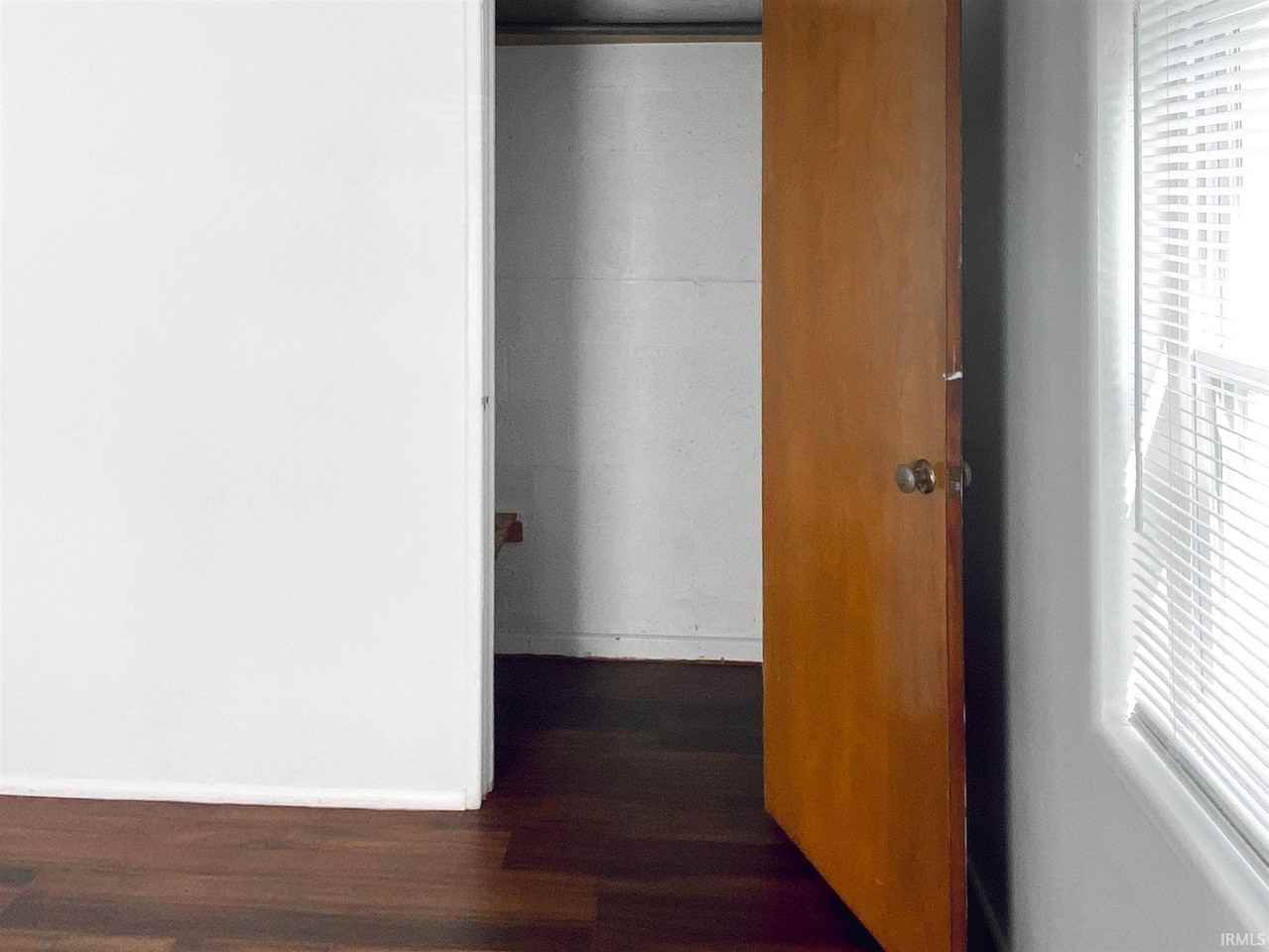 128 North Clark Street - Photo 7 of 15