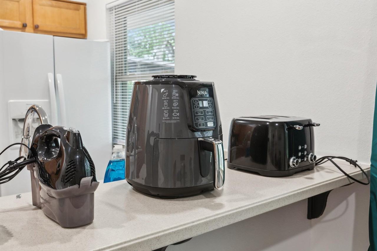 Pointer Ln - Photo 5 of 11