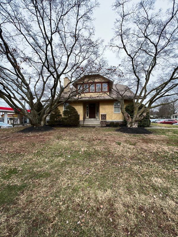 1411 Welsh Road - Photo 2 of 10