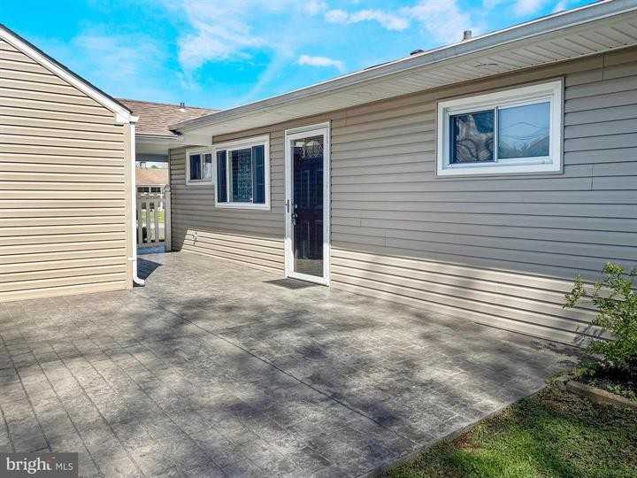 10 Incurve Rd - Photo 3 of 16