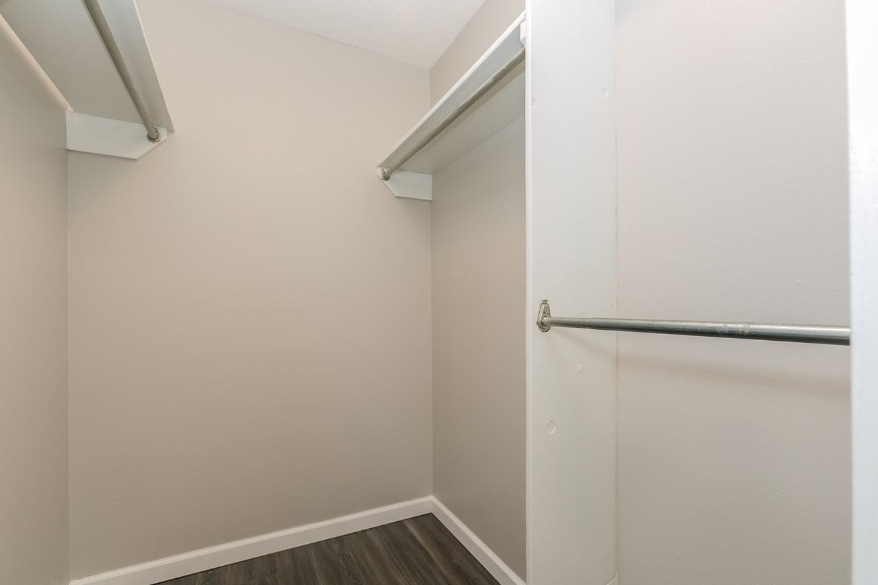 Eastview Apartments - Photo 7 of 27