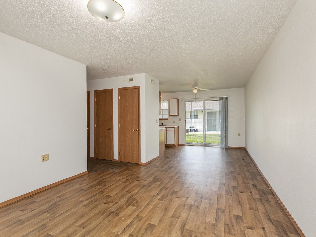 Moritz Place Apartments - Photo 3 of 6