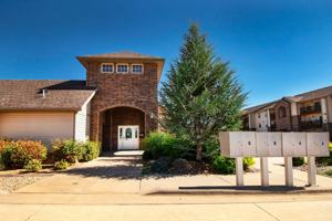 featured image of 2145 W Bingham St