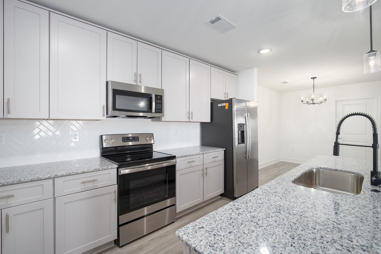 Legend at Pine Forest - Photo 7 of 17