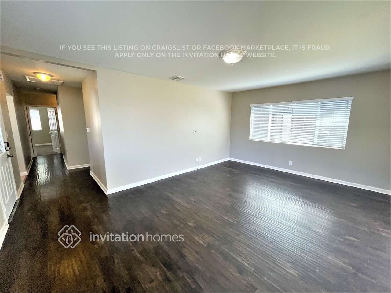 11148 S Wilton Pl - Photo 3 of 19