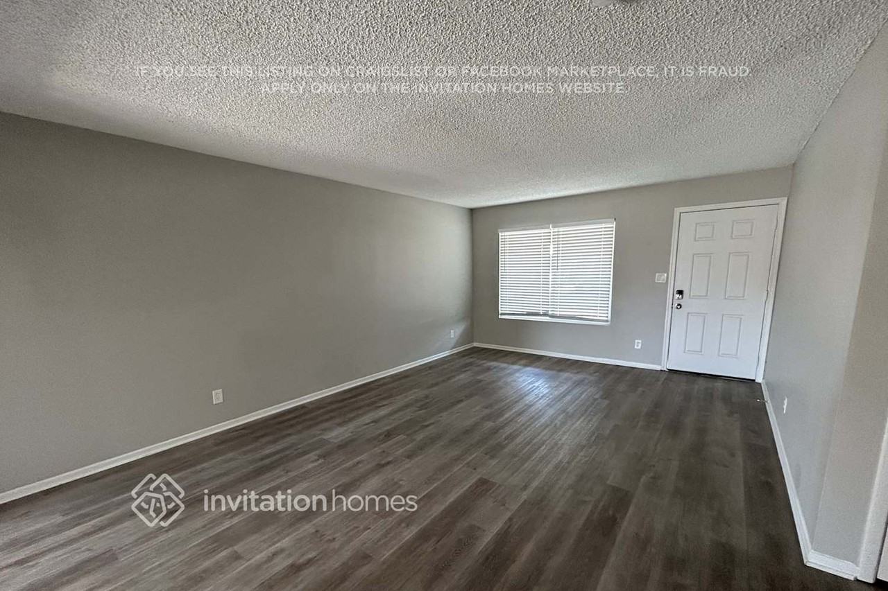 5433 W Altadena Ave - Photo 3 of 17